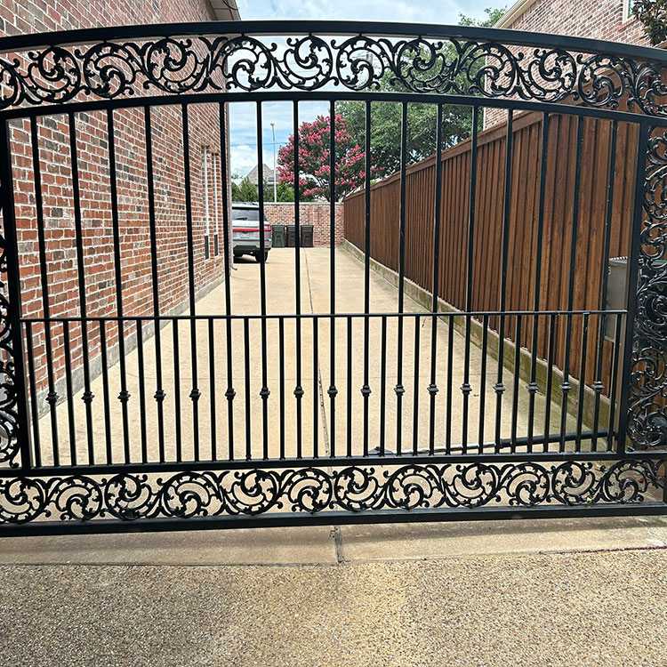 Southlake Gate Installation