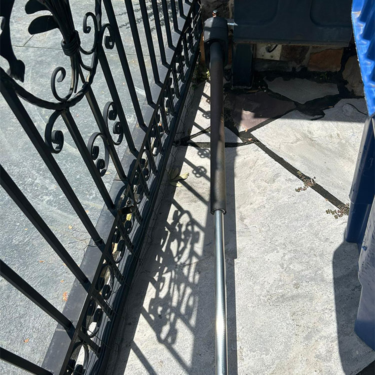 Gate Customization Garland
