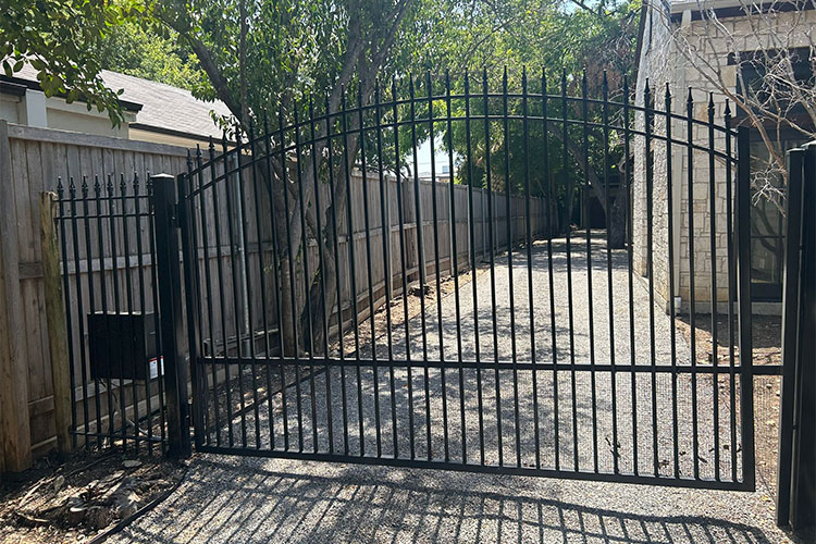 Gate Repair and Installation Services in The Colony