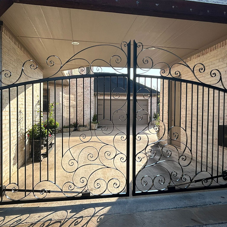 Southlake Gate Installation