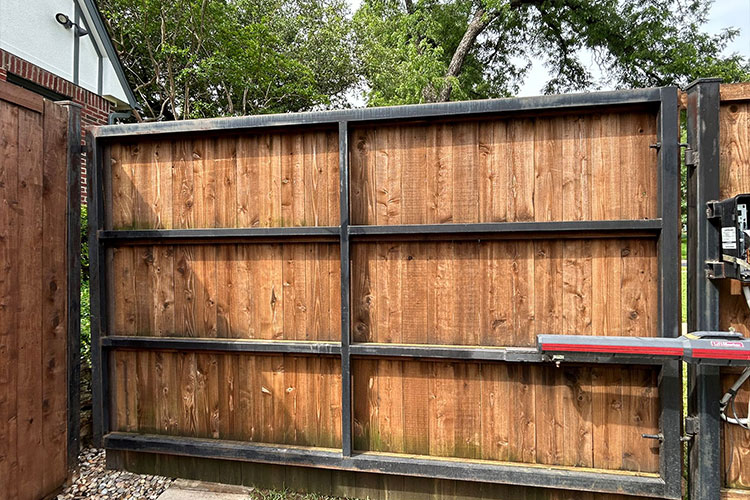 Gate Repair and Installation Services in The Colony
