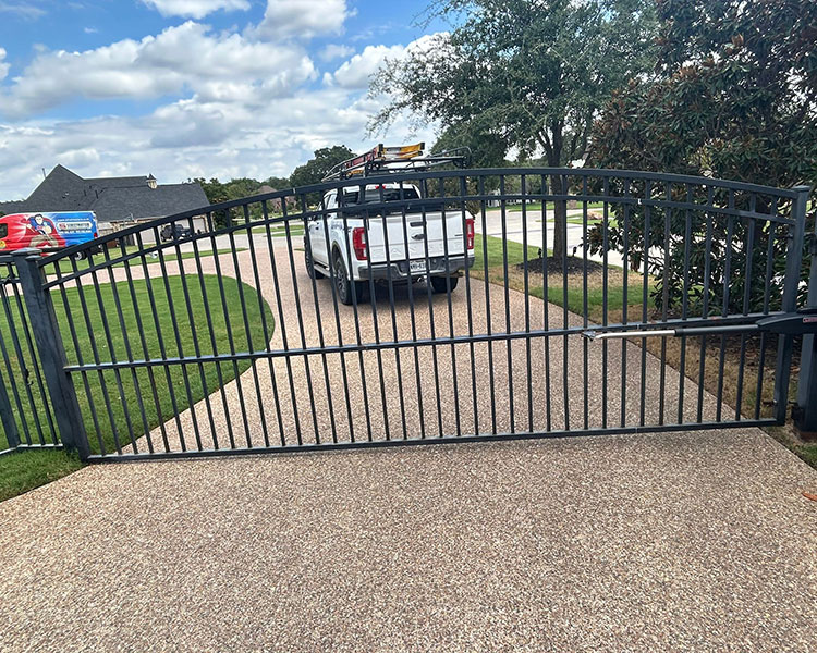 seamless-gate-installation-cloverleaf - Garage Tec | Automatic Gates & Garage Door Repair
